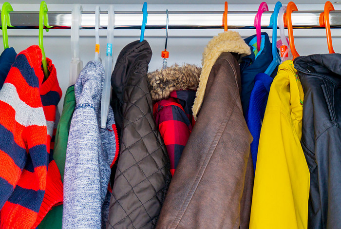 Как правильно хранить зимнюю одежду — три совета, чтобы не испортить вещи