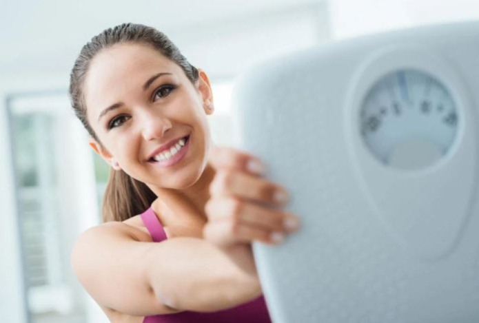 Названа закуска, которая поможет уничтожить жир на животе