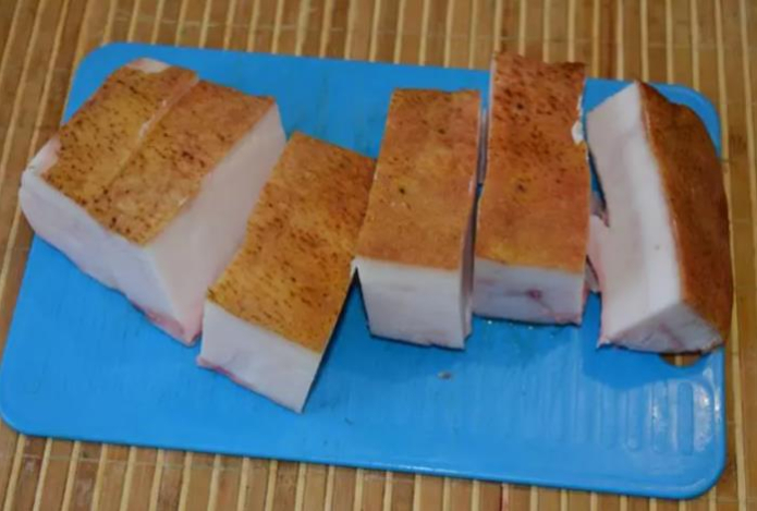 Можно ли употреблять сало каждый день. Есть одно важное правило