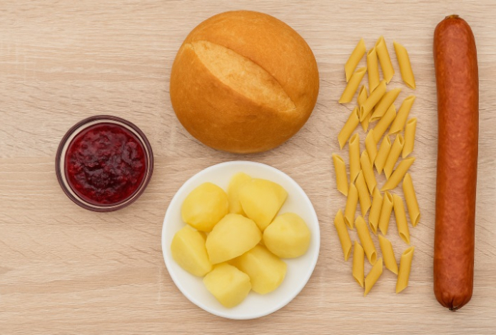 Грубая ошибка. Эти четыре продукта нельзя есть с хлебом