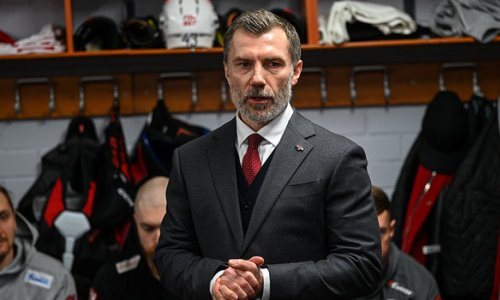 Обнародована зарплата экс-тренера «Барыса» и сборной Казахстана в топ-клубе КХЛ