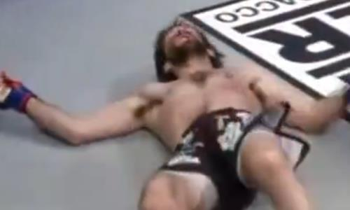 «Жертва» казахстанского бойца UFC брутально нокаутировал соперника в первом раунде. Видео