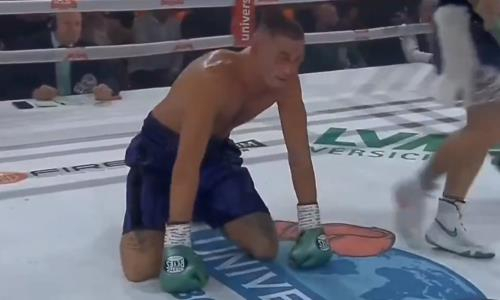 Нокаутом закончился бой за титул WBC в главном шоу вечера бокса. Видео