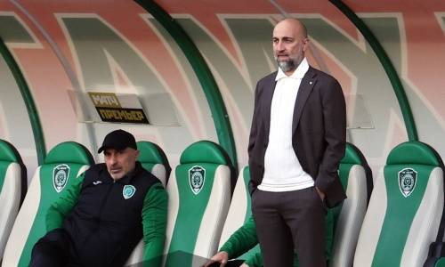 «Не зря ведь при нем Казахстан так здорово заиграл». В России отреагировали на дебют Магомеда Адиева