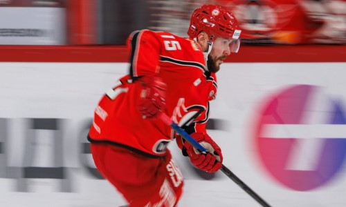 «Надеюсь, там без сильных последствий». В России «пожаловались» на хоккеиста сборной Казахстана