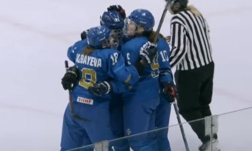 Казахстан вышел в лидеры чемпионата мира по хоккею