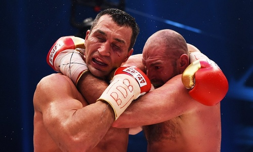 Легенда бокса раскрыл причину поражения Владимира Кличко от Тайсона Фьюри