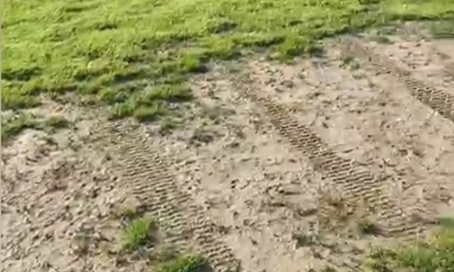 «Огород». Поле казахстанского футбольного клуба попало на видео