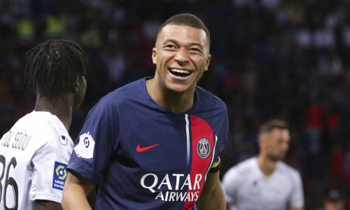 Мбаппе побил рекорд Месси в Лиге Чемпионов