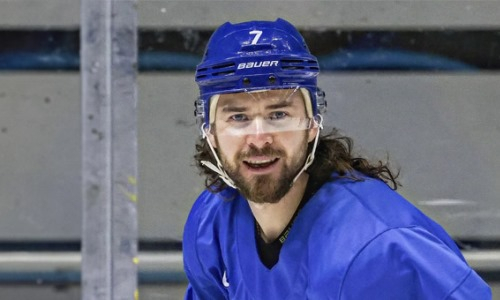 Хоккеист клуба КХЛ прибыл в расположение сборной Казахстана