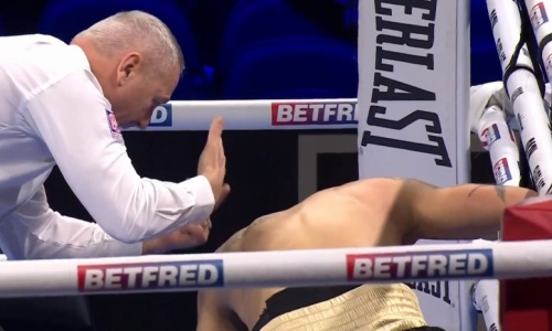 Британский боксер за 71 секунду «сложил» соперника. Видео нокаута