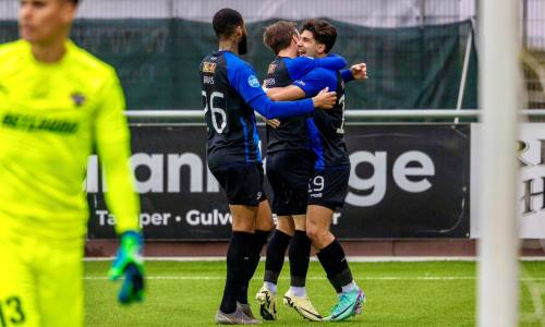 Со счетом 5:3 закончился матч клуба казахстанского вратаря в чемпионате Дании