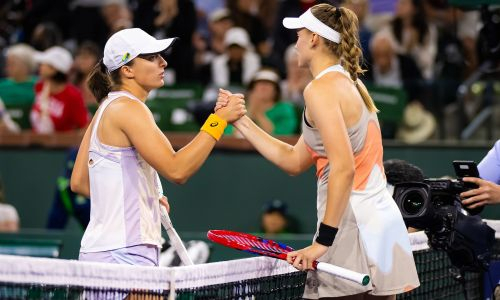 Названа победительница матча Елены Рыбакиной против лучшей теннисистки мира