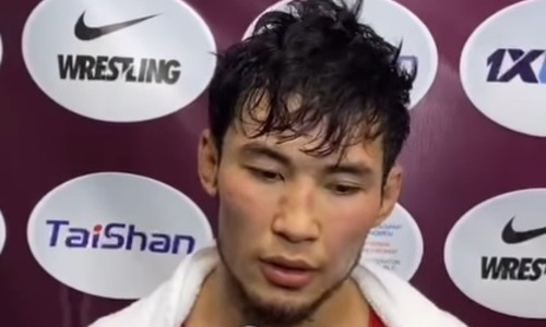 Казахстанский борец рассказал об ошибке в решающей схватке на чемпионате Азии