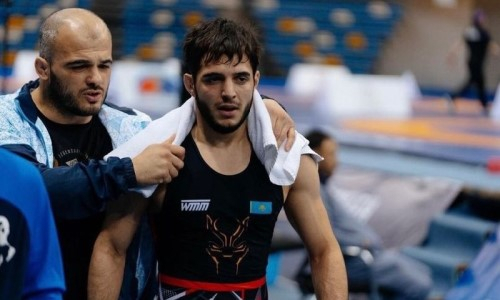 Ещё один казахстанец вышел в четвертьфинал олимпийского отбора по вольной борьбе в Бишкеке