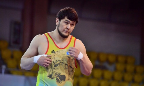 Двум казахстанским борцам остался один шаг до Олимпийских игр