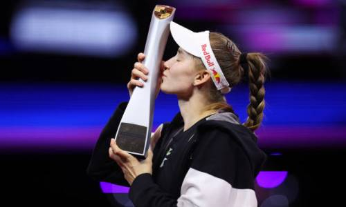 Елена Рыбакина обошла Арину Соболенко после титула в Штутгарте