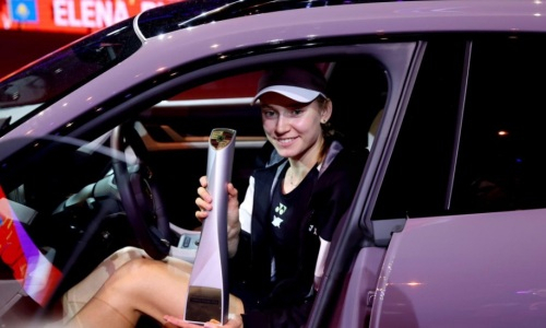 «Это больно». Соперница Елены Рыбакиной расстроилась из-за Porsche