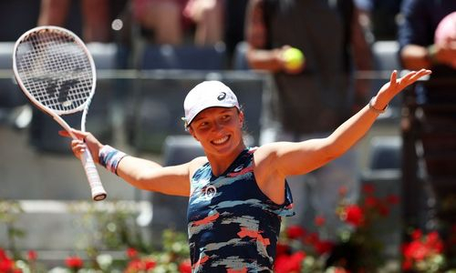 Конкурентка Елены Рыбакиной вошла в историю мирового тенниса