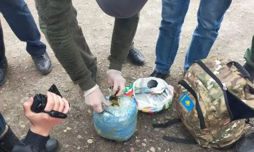 Казахстанского тренера посадили на десять лет за распространение наркотиков