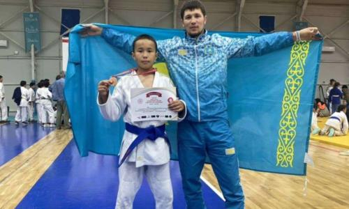 Тренер-украинец по дзюдо прививает своим ученикам любовь к казахскому языку