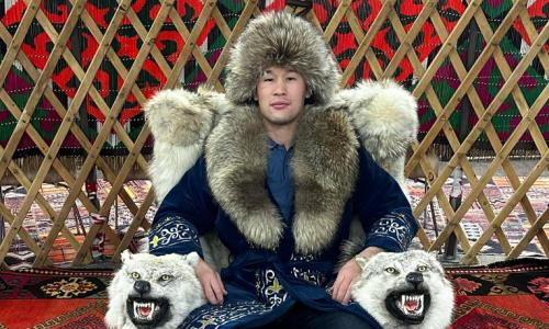 Шавкат Рахмонов показал своих жену и дочь. Фото