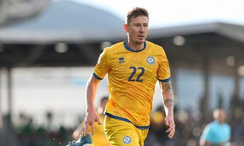 Лидер обороны сборной Казахстана «вернулся» к старой работе. Фото