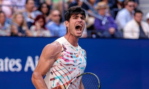 Разгром зафиксирован в историческом матче казахстанца против Карлоса Алькараса