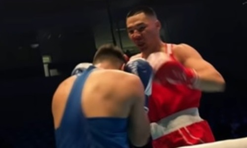 Казахстан двумя нокдаунами и нокаутом выиграл бой на чемпионате Азии по боксу. Видео