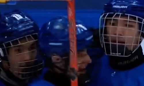 Казахстанский хоккеист оформил хет-трик в ворота Канады на чемпионате мира