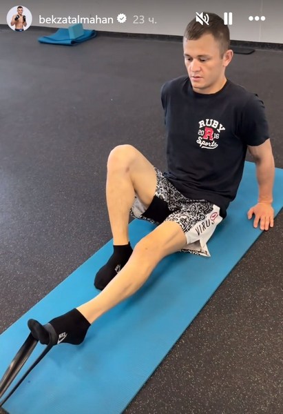 Боец UFC из Казахстана приступил к восстановительным занятиям после операции