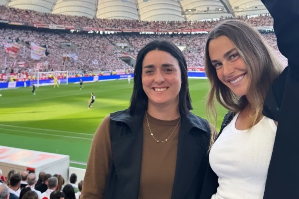 Арина Соболенко посетила футбольный матч. Фото