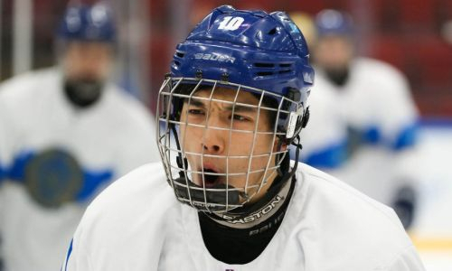 Казахстан разгромом с камбэком стартовал на чемпионате мира по хоккею