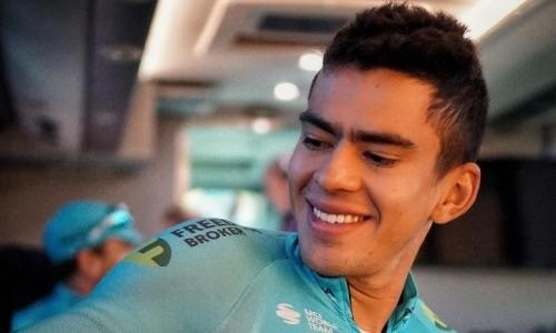 Колумбийский гонщик «Астаны» финишировал 17-м на третьем этапе «Тура Романдии»