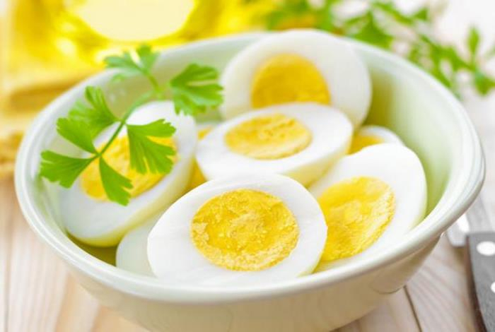 «Ошибается 90 процентов людей». Когда лучше есть вареные яйца — утром или вечером