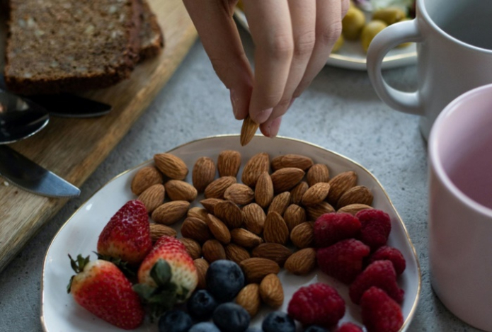 Этот богатый витаминами и минералами орех снижает холестерин, сахар и защищает от рака