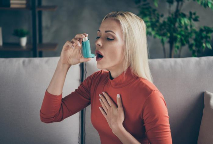 Нарколог назвал два напитка, которые могут спровоцировать приступ астмы