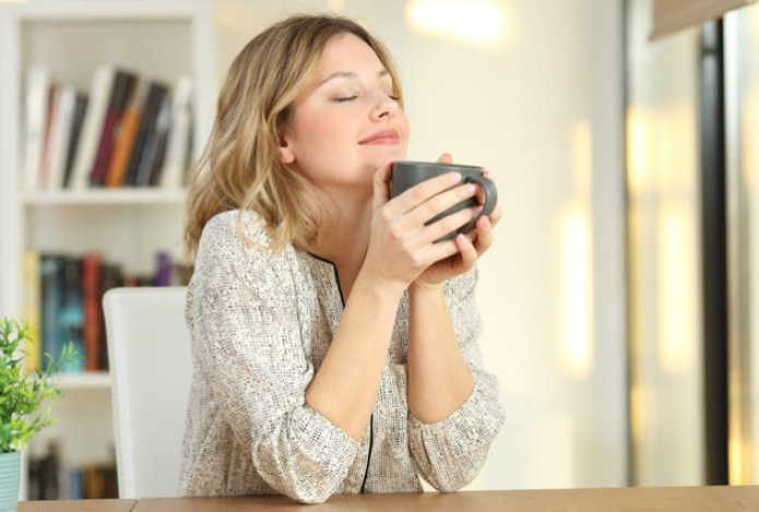 «Вредит не меньше кофе». Сколько чашек чая можно выпить в день без ущерба для здоровья