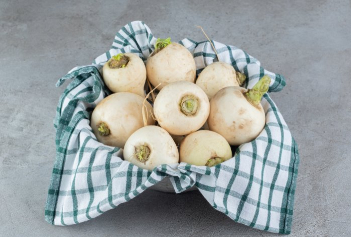 «В нем много витаминов и минералов». Этот незаслуженно забытый овощ защищает от рака, остеопороза и болезней сердца