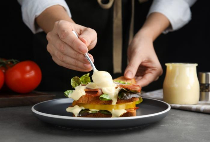 «Вы поймите: это калории, крахмал, соль». Врач призвал убрать из рациона два продукта