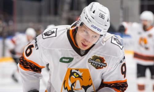 Воспитанник казахстанского хоккея официально стал игроком «Ак Барса»