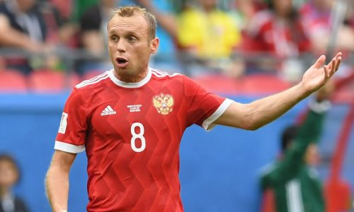 Стало известно, почему Денис Глушаков не перешел в клуб КПЛ