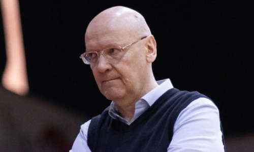 Главный тренер «Актобе» находится в больнице