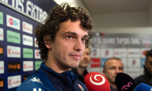 «Мы держали казахов на расстоянии». Вратарь сборной Словакии прокомментировал первую победу на ЧМ-2024 по хоккею