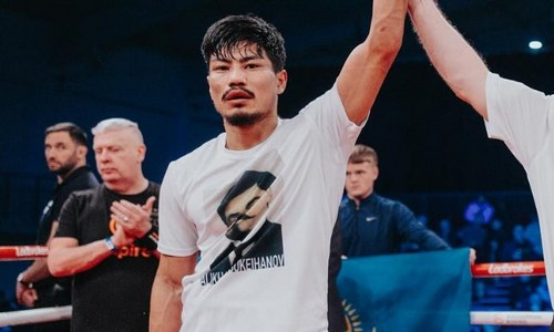 «Казахский король» проводит тренировочный лагерь в США