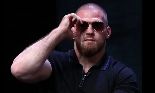 «Он может заявление написать». Артема Резникова призвали ответить за слова