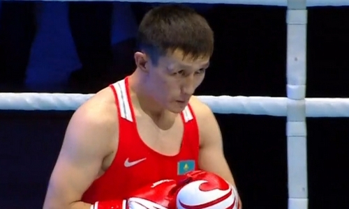 Казахстанский боксер сразился с семикратным чемпионом за «золото» международного турнира