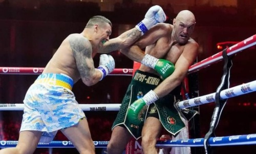 Появилось фото судейских записок боя Усик — Фьюри