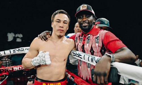 Теренс Кроуфорд «подарил» победу Батыру Джукембаеву в титульном бою