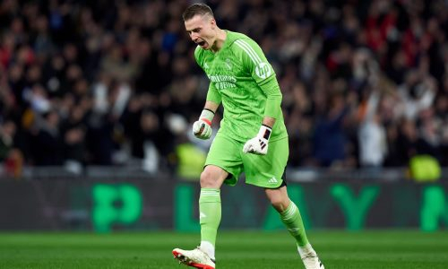Вратарь сборной Украины принял радикальное решение по карьере в «Реале»